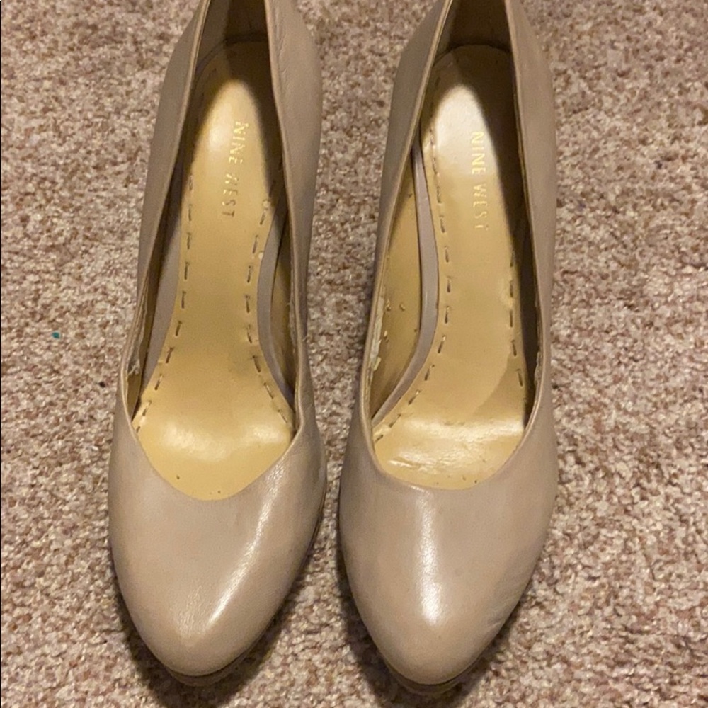 Nine West Cream Heel